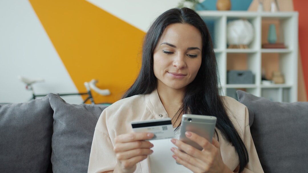 online shopping on phone